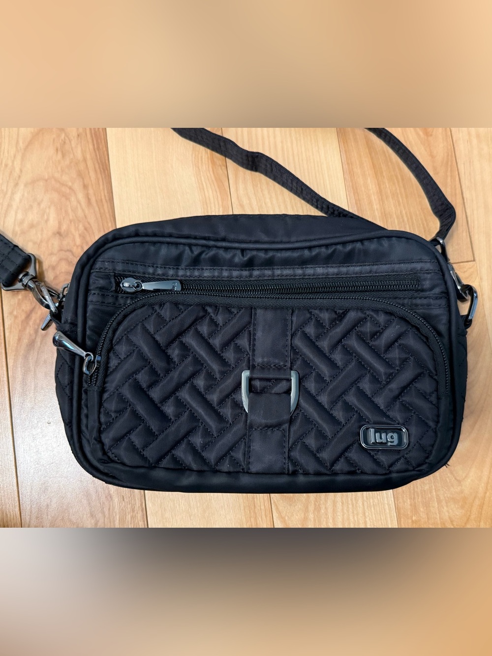 Lug crossbody bag